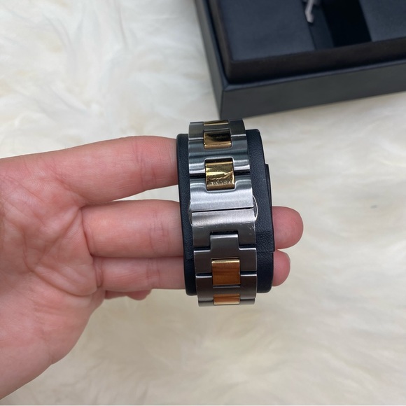 MOVADO Bold womens watch stainless steel. Designer watch - Picture 10 of 17